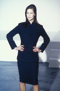 IsaacMizrahi1995WomenRTW50.thumb.jpg.0ea49580f516b2808707d53ec08ac698.jpg