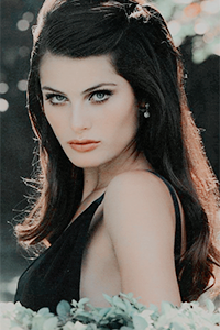 Isabeli Fontana1.png