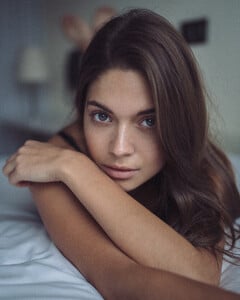 MATHILDECEYLAN3.thumb.jpg.77592cd16f1b133a09b10078059c7f43.jpg