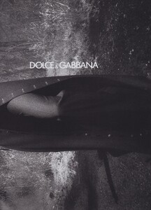 Meisel_Dolce__Gabbana_Fall_Winter_1997_98_05.thumb.jpg.5ebaa8bb7951f0f9e54758041d26abd0.jpg
