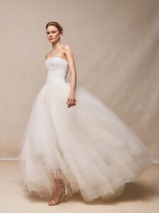 Oscar-de-la-Renta-Bridal-Spring-2026-Collection05.jpg