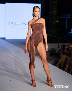 PlanetFashionTV-AquaDeCoco-071119-5967-1.thumb.jpg.1846bf5e658150d4c67231e00ee26b79.jpg