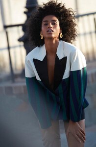PorterMagazineWinterEscpae242017015.thumb.jpg.7206b1ae053210a8a5ea0d30e8084379.jpg