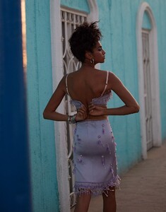 PorterMagazineWinterEscpae242017019.thumb.jpg.7b2068e7c04c2908fccca941940e077f.jpg