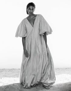 PorterMagazineWinterEscpae24201704.thumb.jpg.a71b6c61b3f0ba7ee69f36bb74ac3894.jpg