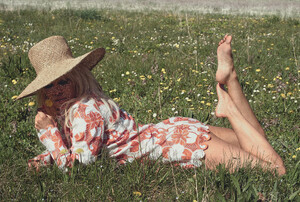 PorterSummerEscape3320195.thumb.jpg.c74dc4eeb33bb61f556c1ac961cbd361.jpg