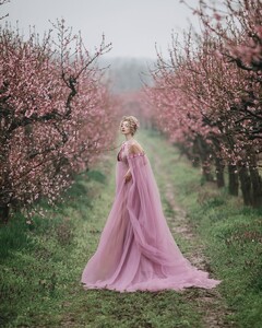 Remembering the day this photoshoot took place — a rainy, muddy mess where taking photos felt almost impossible. Every step had to be calculated- watching where I walked, cleaning my boots, holding an umbrell (11).jpg