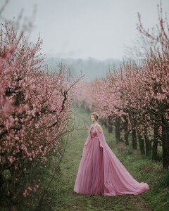 Remembering the day this photoshoot took place — a rainy, muddy mess where taking photos felt almost impossible. Every step had to be calculated- watching where I walked, cleaning my boots, holding an umbrella (5).jpg