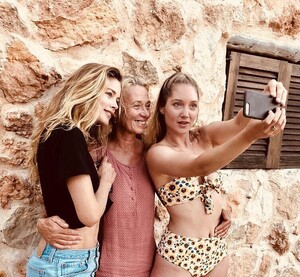 Selfie together with my two favorite women.   Picture- @sunneryjames.jpg