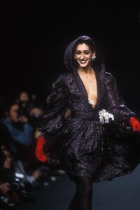 SoniaRykiel1991WomenRTW101.thumb.jpg.c9908164239252322712959793dc19b9.jpg