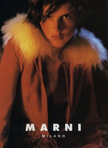 Testino_Marni_Fall_Winter_1997_98_01.thumb.jpg.5e1de4d97807c52d3812c4b76aa70e81.jpg