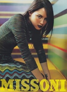 Testino_Missoni_Fall_Winter_1997_98_01.thumb.jpeg.dce8ea9521056dd14a3745bc98e335b4.jpeg