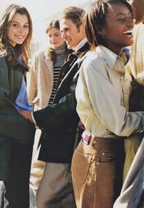 Tommy_Hilfiger_Fall_Winter_1997_98_04.thumb.jpeg.574aa50b19083af261d0bad196f628e1.jpeg