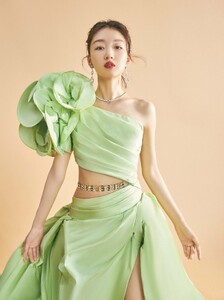 ZhouDongyu1.thumb.jpg.24ff1dd97f60fa103bbbff3993ea4ffa.jpg