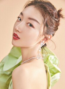 ZhouDongyu6.thumb.jpg.8756038d7a2dc21b0d18b2e81c43a8f1.jpg