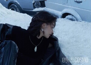 ZhouDongyu8.thumb.jpg.c980a0813e607a0e65e69201957c6ae1.jpg