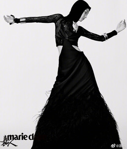 ZhouDongyuMarieClaireCoverNovember202212.thumb.jpg.9134b68787c7b0bf5fa3213d89fa9ca0.jpg