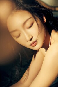 Zhou_Dongyu_promo7.thumb.jpg.36ab007e34dd743af1f72115b66e0c45.jpg