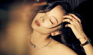 Zhou_Dongyu_promo9.thumb.jpg.5a47b59dce0a454e4178ae2321c0db81.jpg