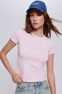 basic-slim-t-shirt-638-candy-2.jpg