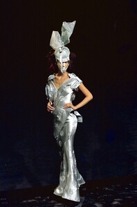 desbisschopS00dior.thumb.jpg.b8e772cbe9b40eddec3960e94b5523e6.jpg