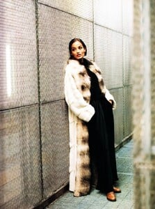 elle_italia_nov_1994_33.thumb.jpg.da1a95431a33052126d698fb04d9f2bd.jpg