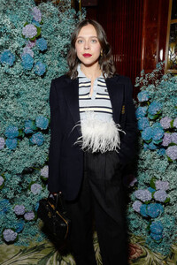 gettyimages-1799105029-612x612.jpg