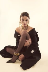 jewelry-photographer-los-angeles.thumb.jpg.959ed6b5aa96310a76c2e0688f8b2f5e.jpg