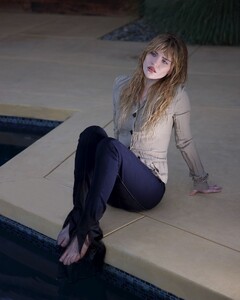 sophie-thatcher-graces-interlope-magazine-7-spring-2025-3.jpg
