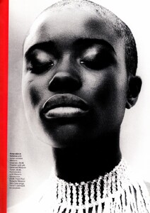 uk_elle_apr_1991_20.thumb.jpg.af790e600eb980838e91392013a5af42.jpg