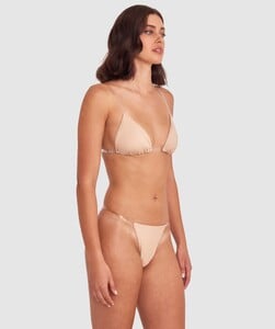 vanish-solution-triangle-bralette-nude-2-01608101-276698.thumb.jpg.08a506ae4789b8dc351c671c41b3fcbf.jpg