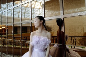 zhouDongyu1.thumb.jpg.92230793e6ce1a7ae4403c0018f9f7ce.jpg