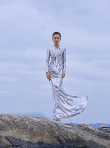 zhouDongyu3.thumb.jpg.3d32db2791a2c61b38c1ee8b7dc1a299.jpg