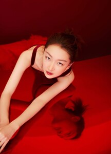 zhouDongyu3.thumb.jpg.da0ddd3771149f5cd3b1018b3848e6c6.jpg