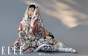 zhouDongyu6.thumb.jpg.d3bf1a06a802b39100f786874121acbf.jpg