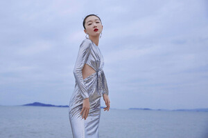 zhouDongyu8.thumb.jpg.b924305331b49b0fec7d75e52ab1acf0.jpg