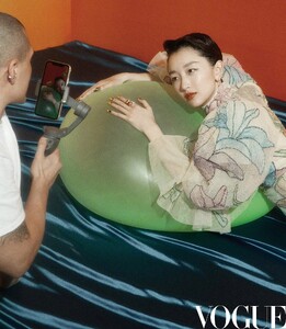 zhouDongyu8.thumb.jpg.eda21fef093cf86512ed782fff012b38.jpg