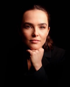 zoey-deutch-photoshoot-march-2025-1.jpg