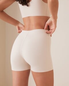 15140011502_S_Ivory_InfusedShortie_BACK_msg_Tamara_is_5_27_7_0022_002F_173_and_wears_a_12B.jpg