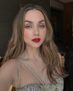 [2025.05.22] jennychohair_498544753_18509615191043699_8804671948503090019_n.jpg