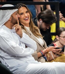 [2025.05.25] alessandraambrosio_500304061_18508275073000670_8673996714818880167_n.jpg