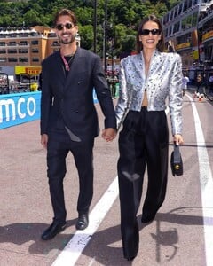 [2025.05.26] izabelgoulart_491453465_18508156129029414_5748279612282382273_n.jpg