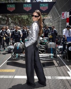 [2025.05.26] izabelgoulart_501015812_18508156192029414_2896571112129311368_n.jpg