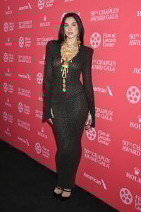 593530488_dua-lipa-11.jpg