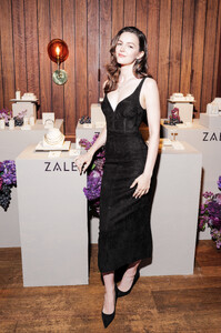594178329_ella-1.jpg