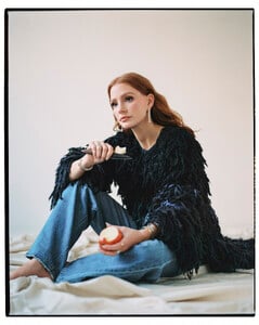594807943_jessyellesree-1.jpg