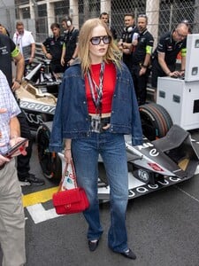 594810708_ellie-13.jpg