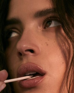 594994609_adria-arjona-5.jpg