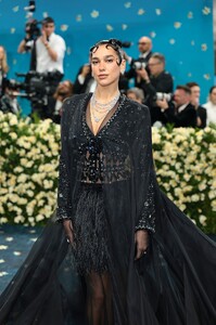 595559516_dua-12.jpg