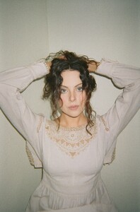595758282_elizabeth-1.jpg